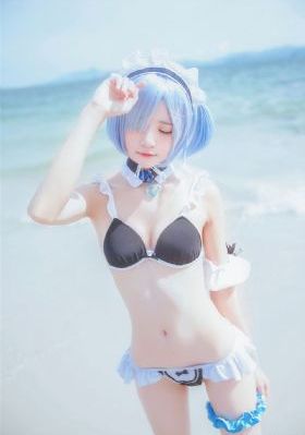 七天眼镜妹三部_BD英语在线播放观看